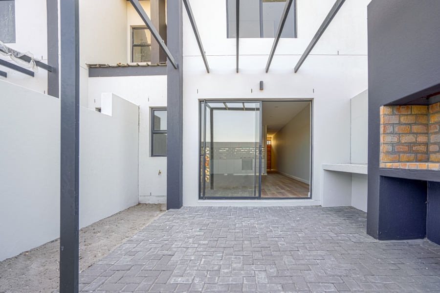 3 Bedroom Property for Sale in Sandown Western Cape